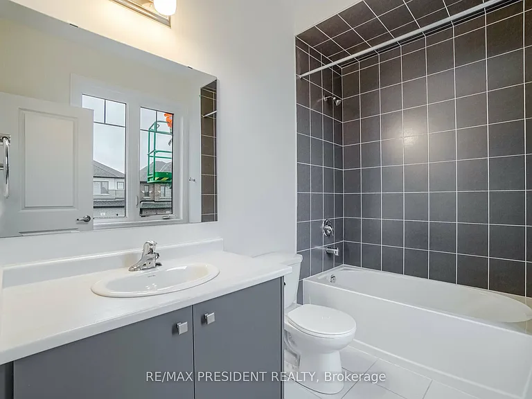 17 Spinland St — Photo 37