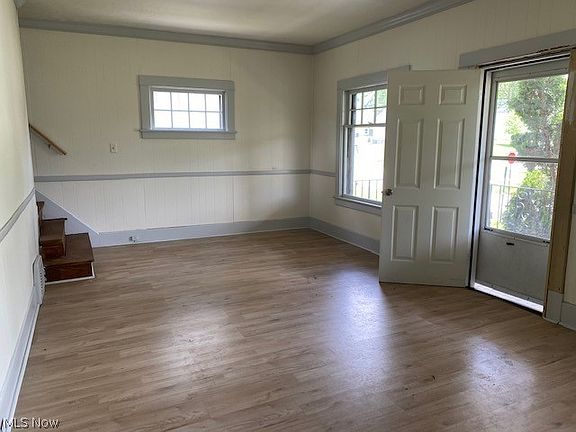 4th image of 442 E Prospect St