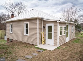 3796 E Point Rd, Elkton, VA 22827