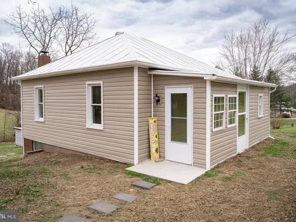 3796 E Point Rd, Elkton, VA 22827