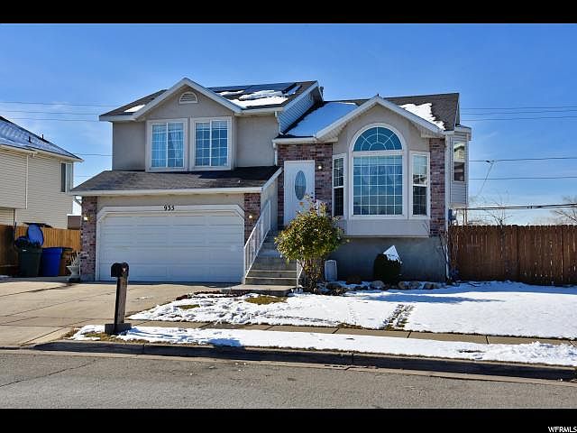 1st image of 935 N Turin Dr