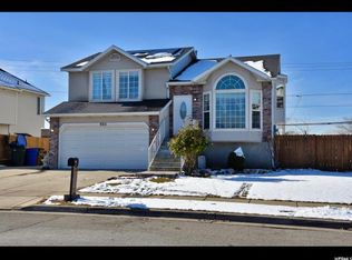 935 N Turin Dr, Salt Lake City, UT 84116