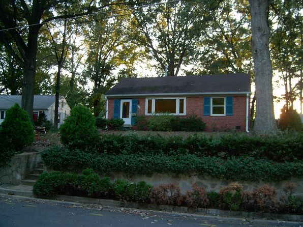 8108 Wingfield Pl