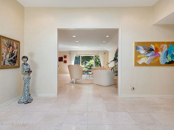 5th image of 1743 Clendenin Ln