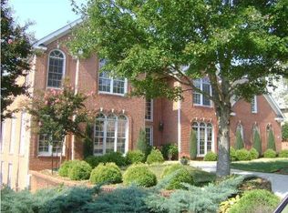 1926 Bay Pointe Dr, Hixson, TN 37343