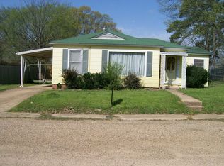 908 Opera St, Stamps, AR 71860