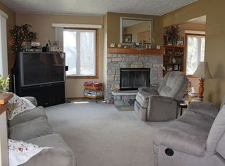 6988 Corner A Lee Dr, Belvidere, IL 61008