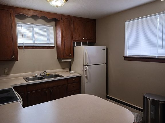 5th image of 918 Desoto St #1