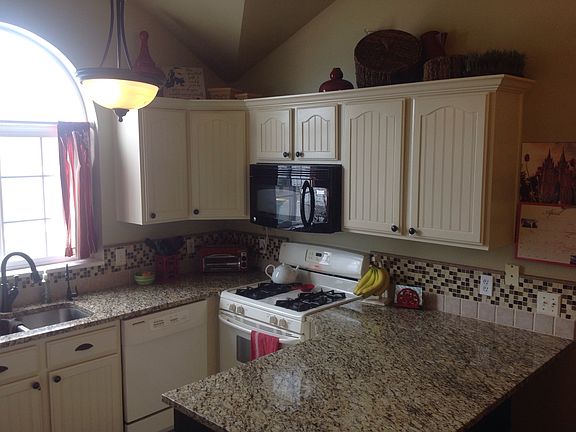 2nd image of 319 W 2325 N