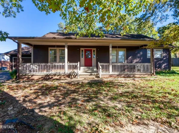 212 Fox Run Dr, Jackson, TN 38305