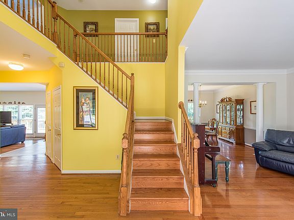 2nd image of 2078 Hammond Ave
