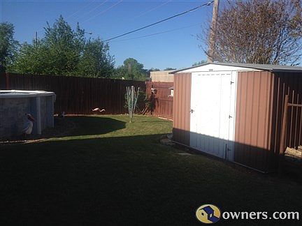 side of house w/shed