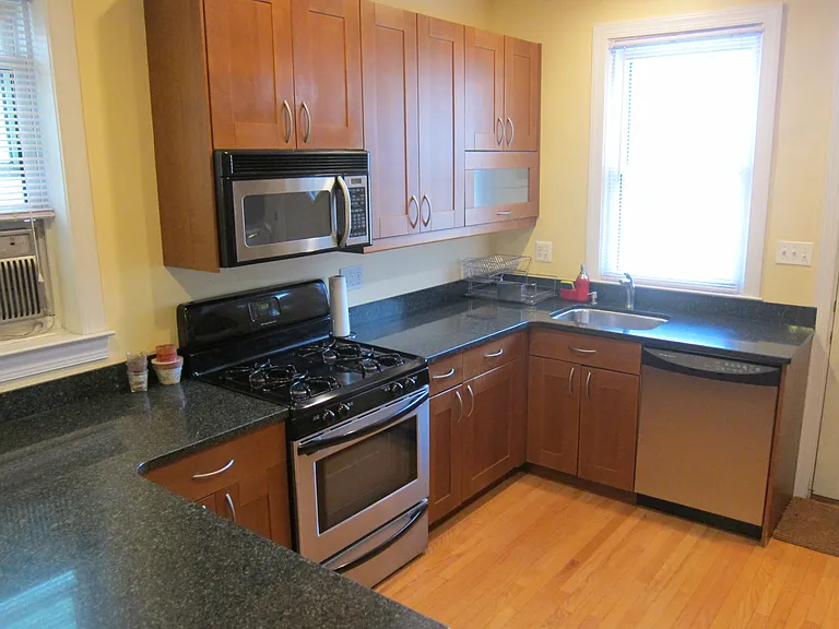 1322 Shepherd St NW #3STORY — Photo 5