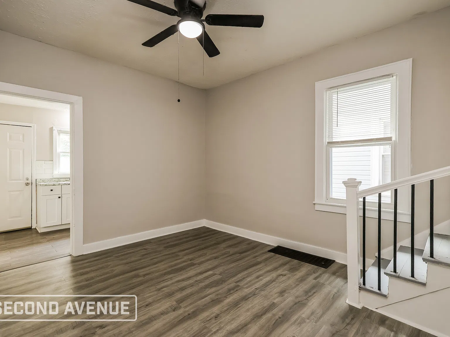 4 bed, 2.0 bath, 1952 sqft, $1,029 — Photo 4
