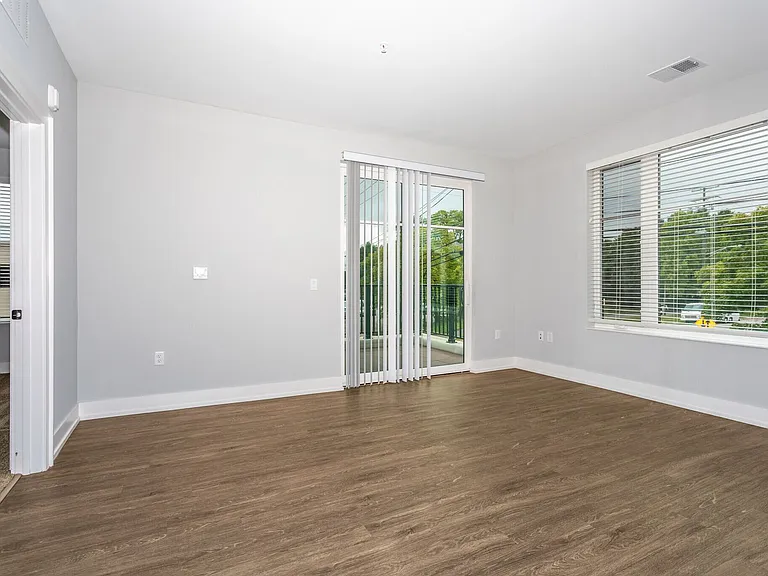 The Frisbie — Photo 138