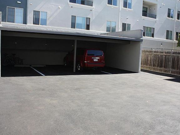 2nd image of 1608 S Bundy Dr