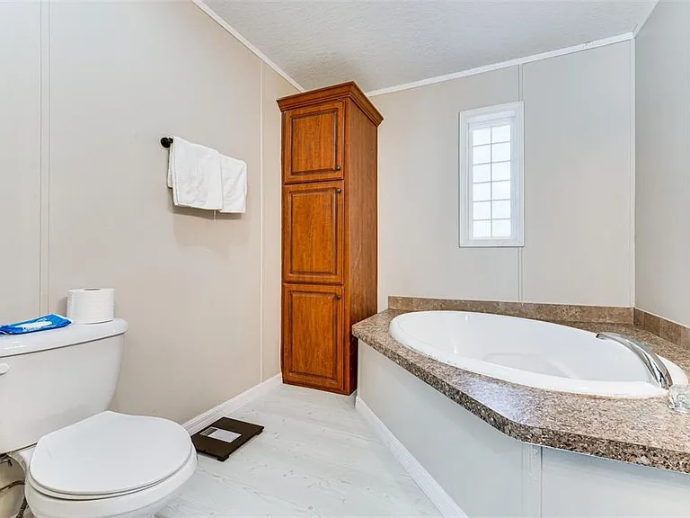 8125 Shelley Trl — Photo 10