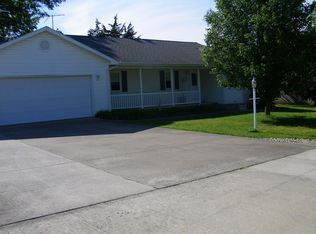 85 Pin Oak Ln, Harrisburg, IL 62946