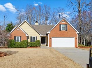 4260 Platinum Ct, Hoschton, GA 30548