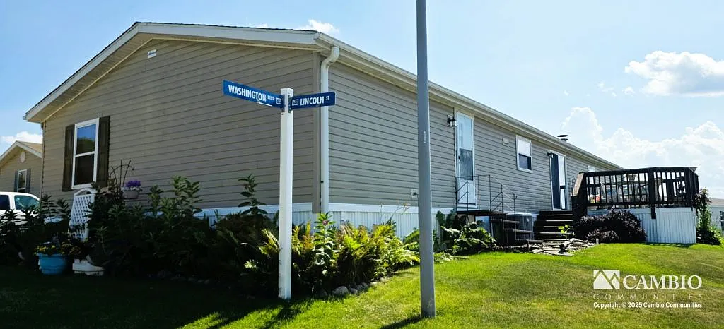 West Branch Village — Photo 1