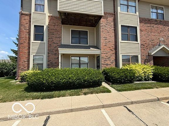 5th image of 1763 Wellesley Ln APT 1I