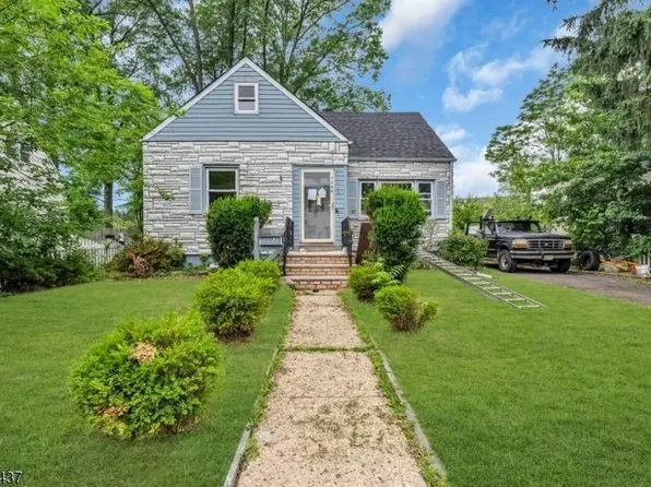 1220 Crescent Ave, Roselle, NJ 07203