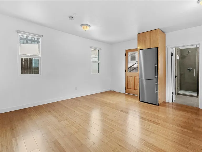 961.5 Marco Pl — Photo 5