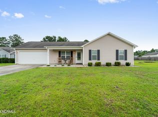 402 Alder Ct, Richlands, NC 28574