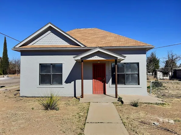 506 W Columbia St, Marfa, TX 79843