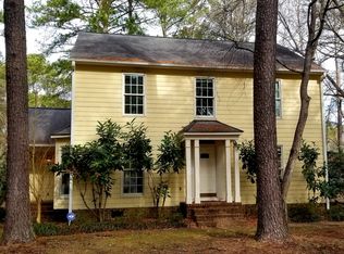 206 Woodhaven Rd, Greenville, NC 27834