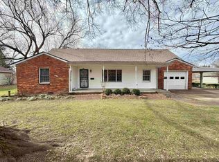 211 Laura St, Martin, TN 38237