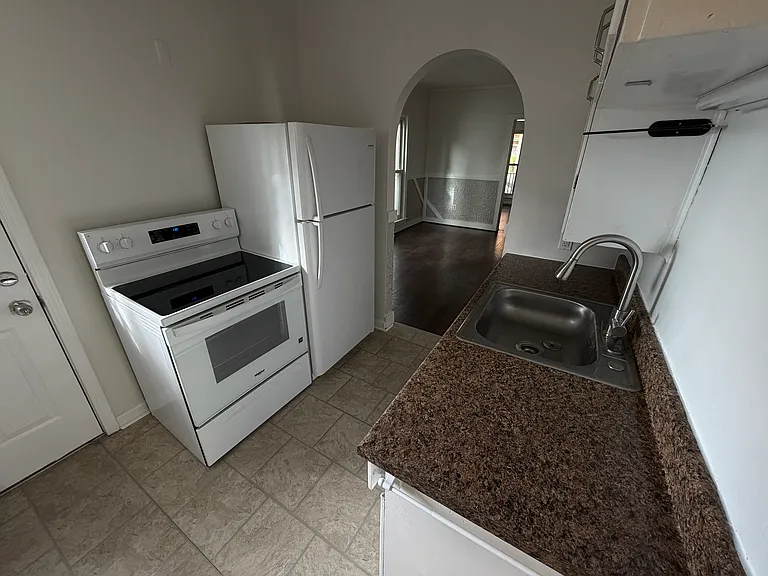 237 Tremont St #1 — Photo 6