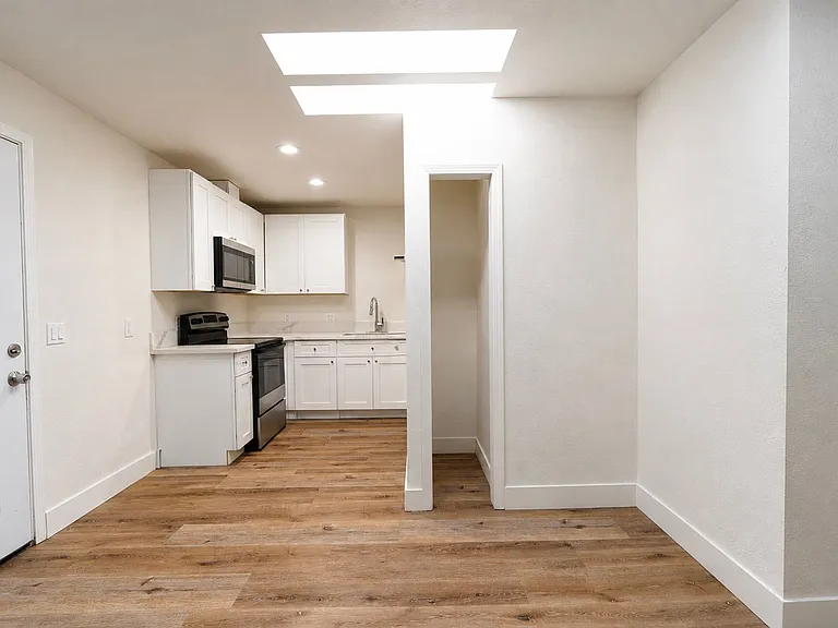 300 Mulvihill Ave — Photo 7