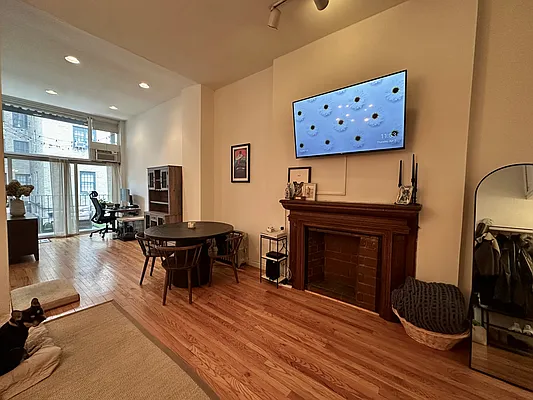 Rented by Building Equity Real Estate LLC | media 6