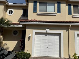 3033 N Evergreen Circle, Boynton Beach, FL 33426