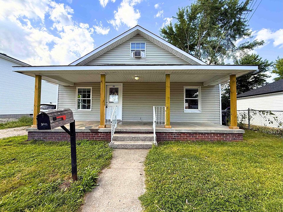 1st image of 302 W 7th St