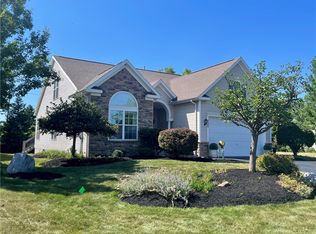833 Surrey Hill Way, Rochester, NY 14623