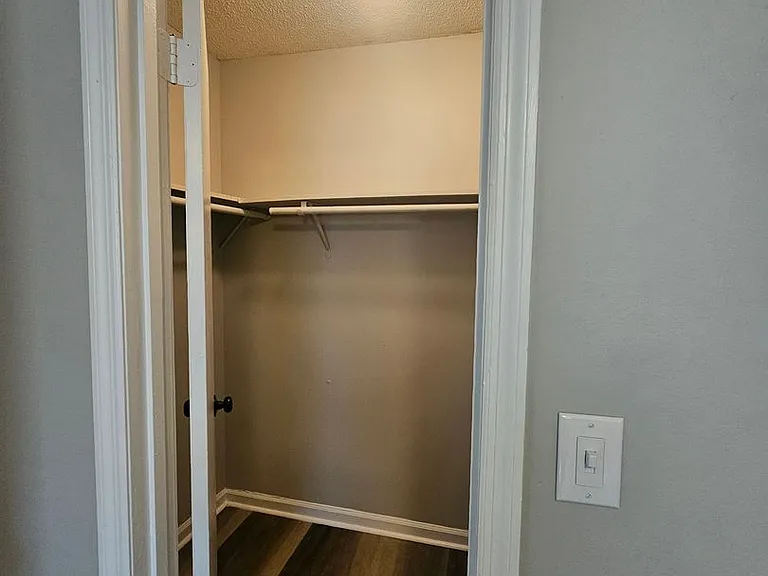 Windgate Apartments — Photo 8