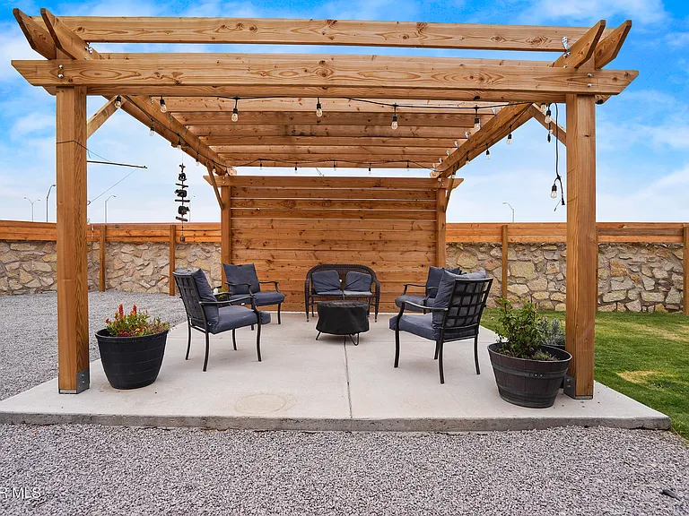 6244 Spotted Eagle Dr — Photo 32