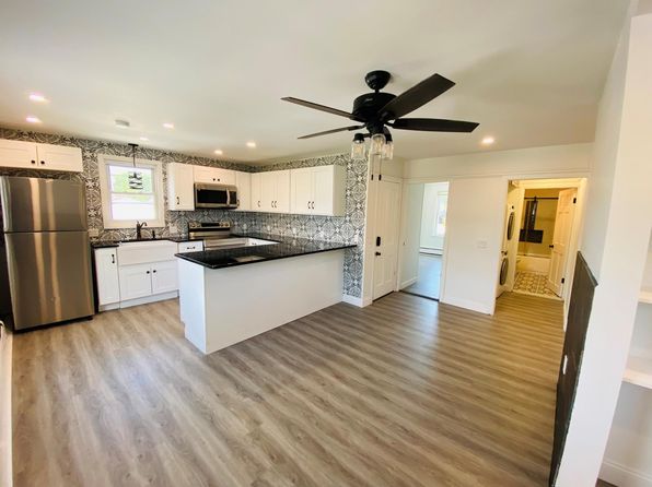 61 Charles St #2