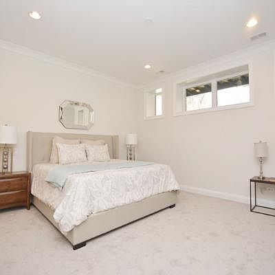 3rd image of 1517 W Diversey Pkwy APT 1E