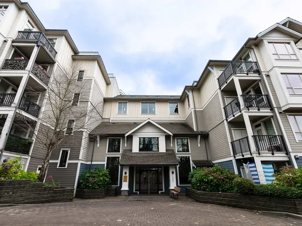 13897 Fraser Hwy #104, Surrey, BC V3T 0G8
