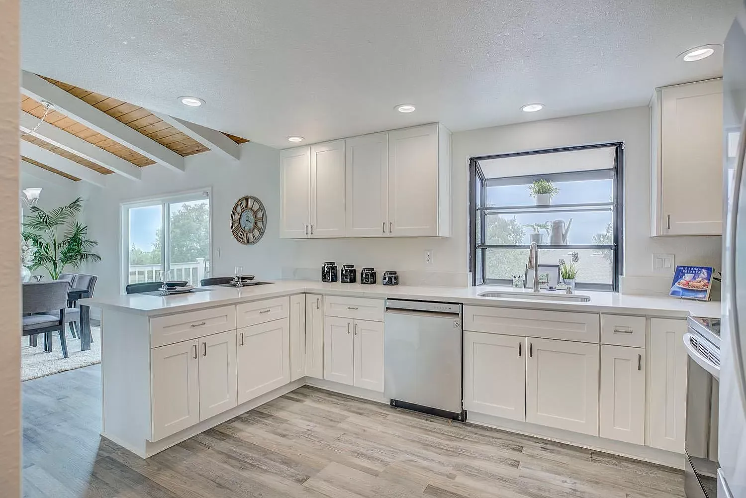 292 Poet Smith Dr — Photo 3