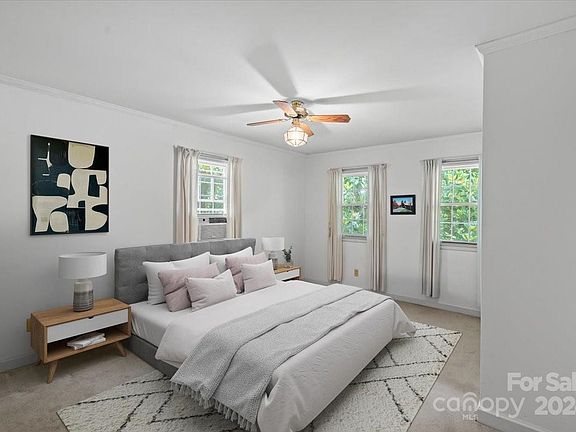 3rd image of 6639 Pencade Ln