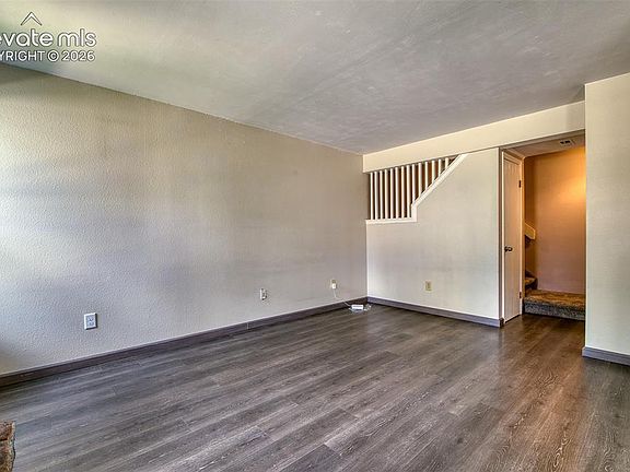 4th image of 2621 Hearthwood Ln