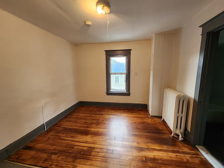 45 N Clinton St #1R — Photo 4