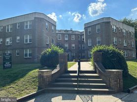 615-617 E Vernon Rd, Philadelphia, PA