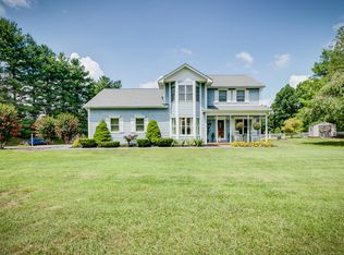 163 Ezee St, Elizabethton, TN 37643