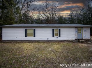 1155 E Sandcreek Trl, Rothbury, MI 49452