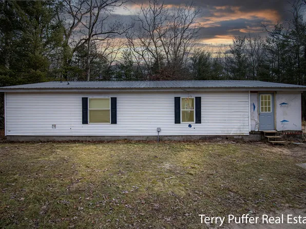 1155 E Sandcreek Trl, Rothbury, MI 49452
